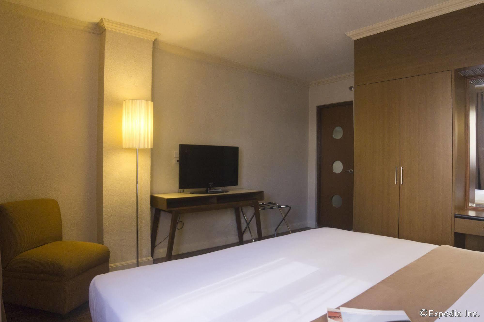 Rothman Hotel Manila Luaran gambar